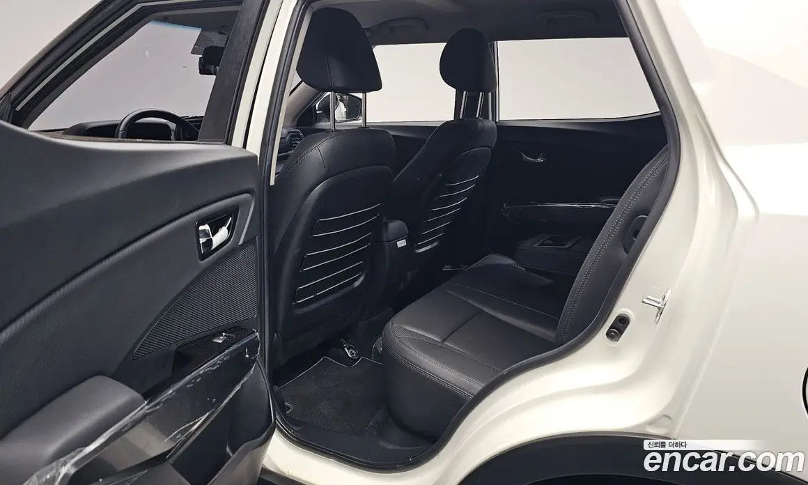 SsangYong TIBOLI 2022 1.5 автомат (гидро), фото 17