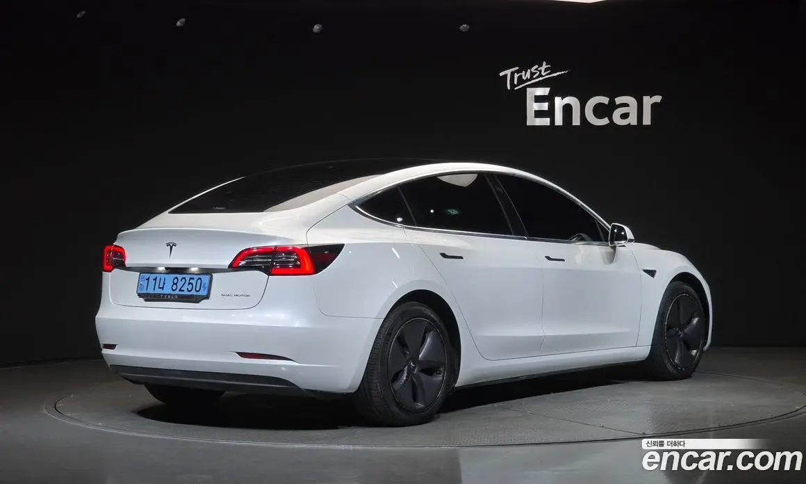 Tesla Model 3 2019 0.2 автомат (гидро), фото 2 Tesla Model 3 2019 0.2 автомат (гидро), фото 2