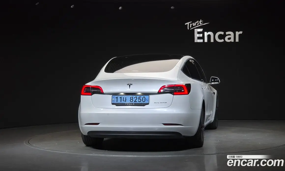 Tesla Model 3 2019 0.2 автомат (гидро), фото 4 Tesla Model 3 2019 0.2 автомат (гидро), фото 4