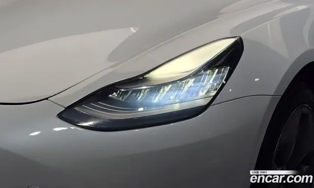 Tesla Model 3 2019 0.2 автомат (гидро), миниатюра 8 Tesla Model 3 2019 0.2 автомат (гидро), миниатюра 8