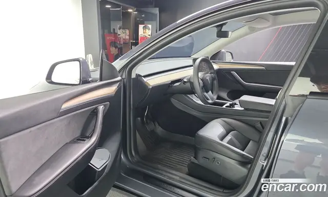 Tesla Model Y 2023 0.2 автомат (гидро), миниатюра 10 Tesla Model Y 2023 0.2 автомат (гидро), миниатюра 10