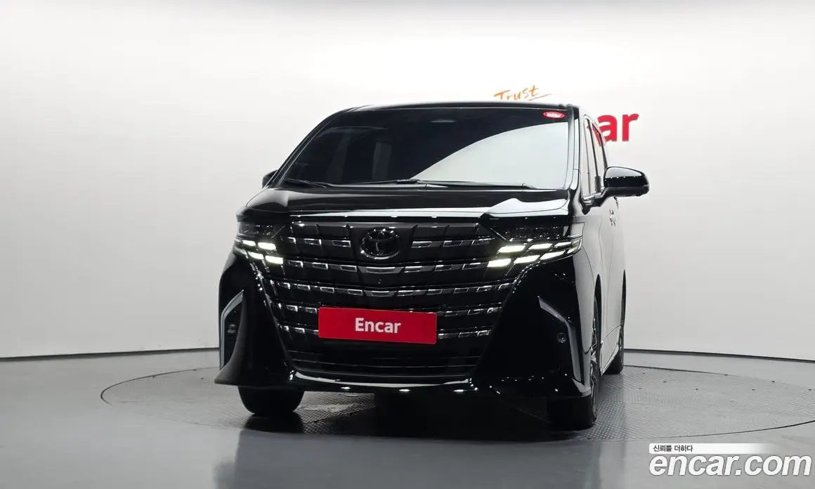 Toyota Alphard 2025 2.5 автомат (гидро), фото 3
