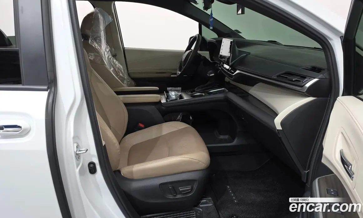 Toyota Sienna 2022 2.5 автомат (гидро), фото 16