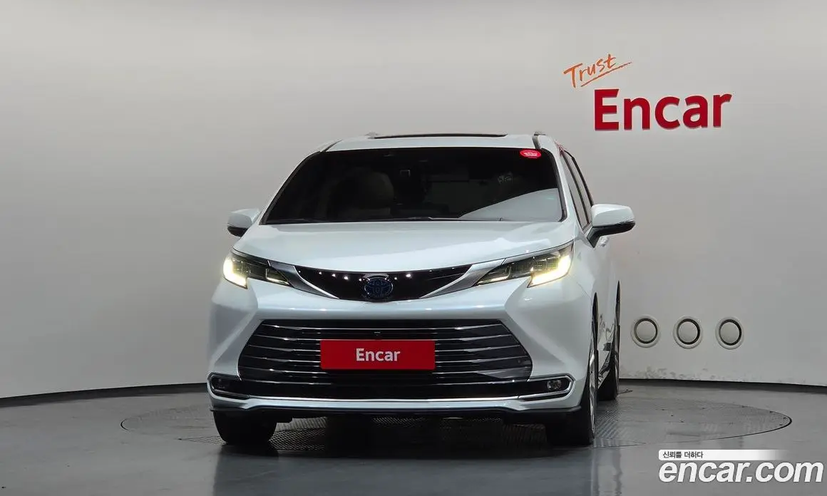 Toyota Sienna 2022 2.5 автомат (гидро), фото 3