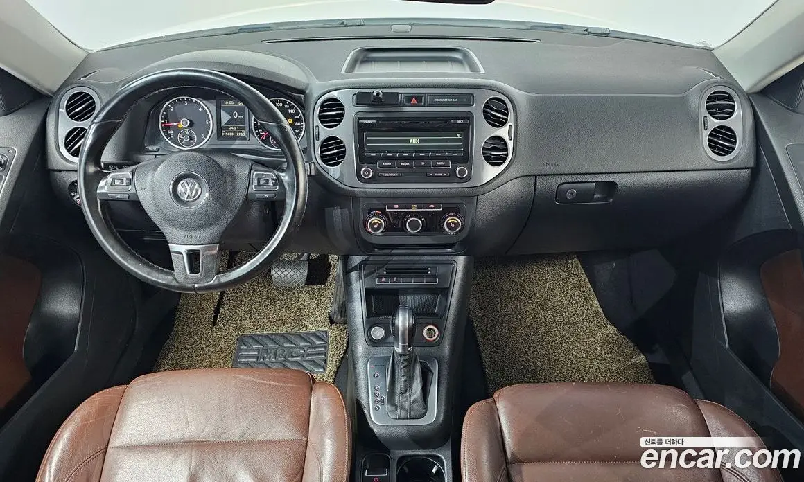 Volkswagen Tiguan 2012 2.0 автомат (гидро), фото 10
