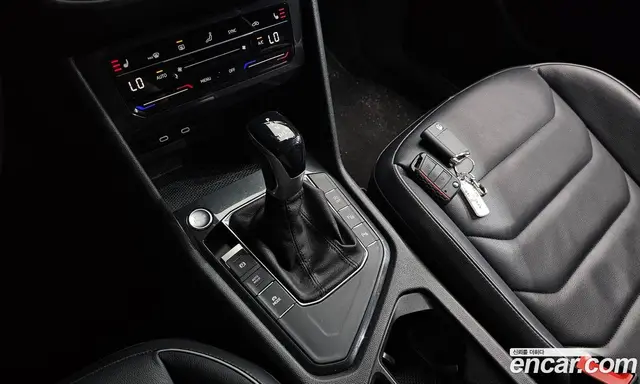 Volkswagen Tiguan 2021 2.0 автомат (гидро), миниатюра 11