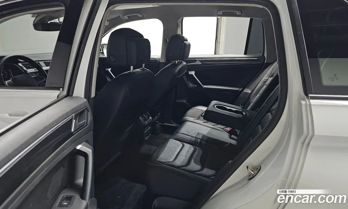 Volkswagen Tiguan 2021 2.0 автомат (гидро), фото 15