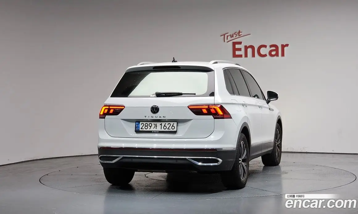 Volkswagen Tiguan 2021 2.0 автомат (гидро), фото 3