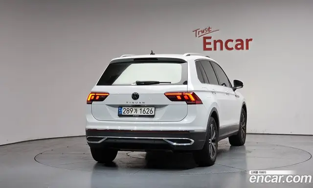 Volkswagen Tiguan 2021 2.0 автомат (гидро), миниатюра 3