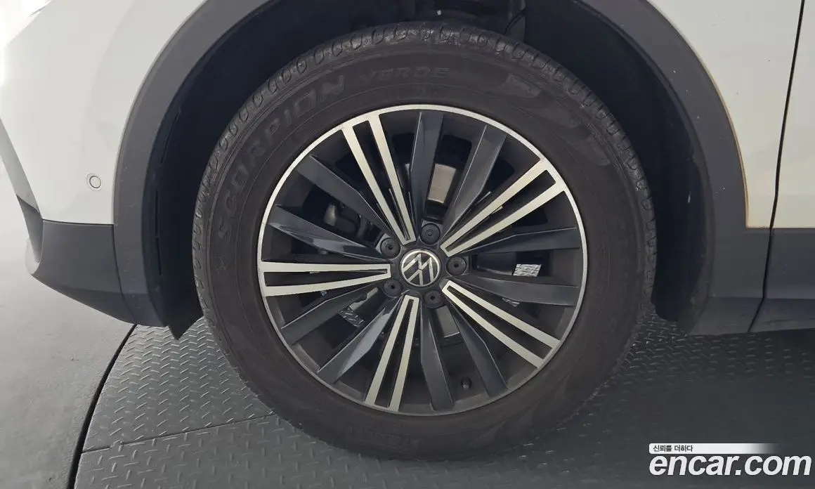 Volkswagen Tiguan 2021 2.0 автомат (гидро), фото 6
