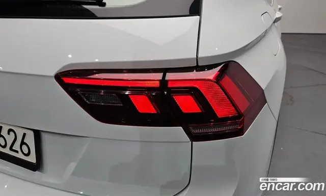 Volkswagen Tiguan 2021 2.0 автомат (гидро), миниатюра 8