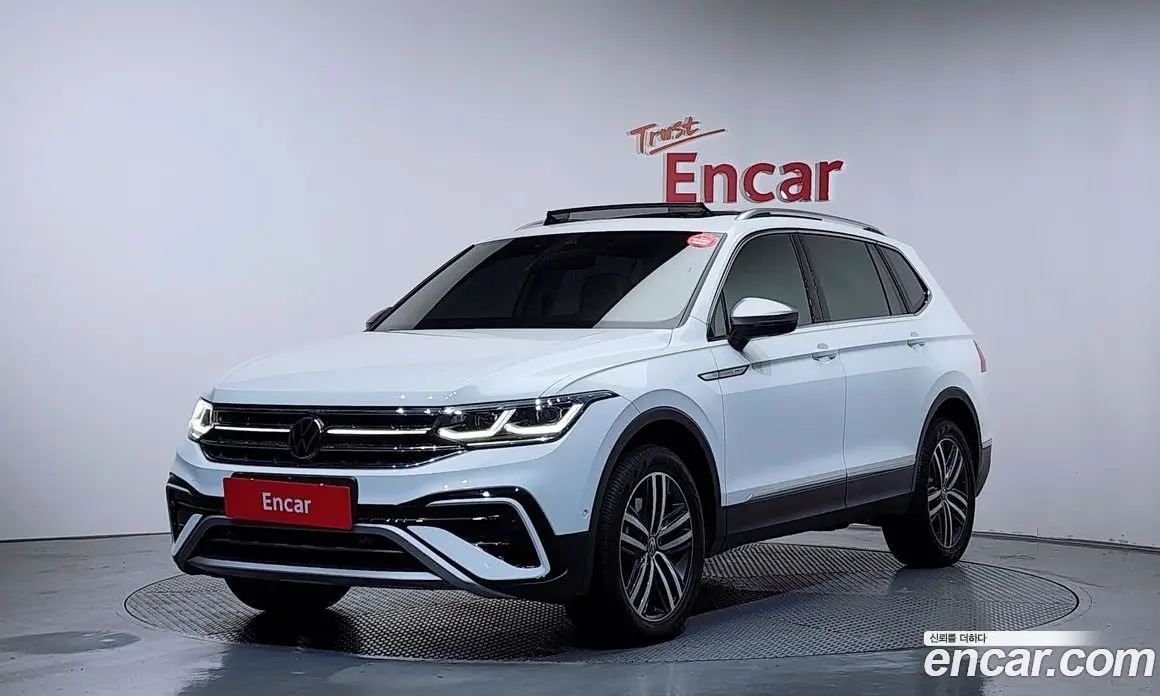Volkswagen Tiguan 2023 2.0 автомат (гидро), фото 1 Volkswagen Tiguan 2023 2.0 автомат (гидро), фото 1