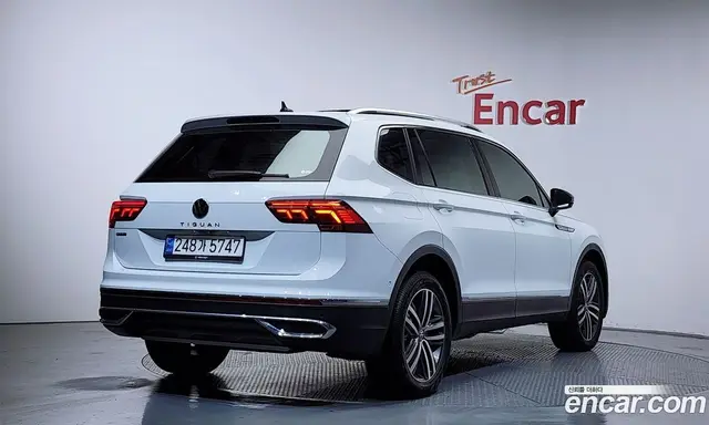 Volkswagen Tiguan 2023 2.0 автомат (гидро), миниатюра 2 Volkswagen Tiguan 2023 2.0 автомат (гидро), миниатюра 2
