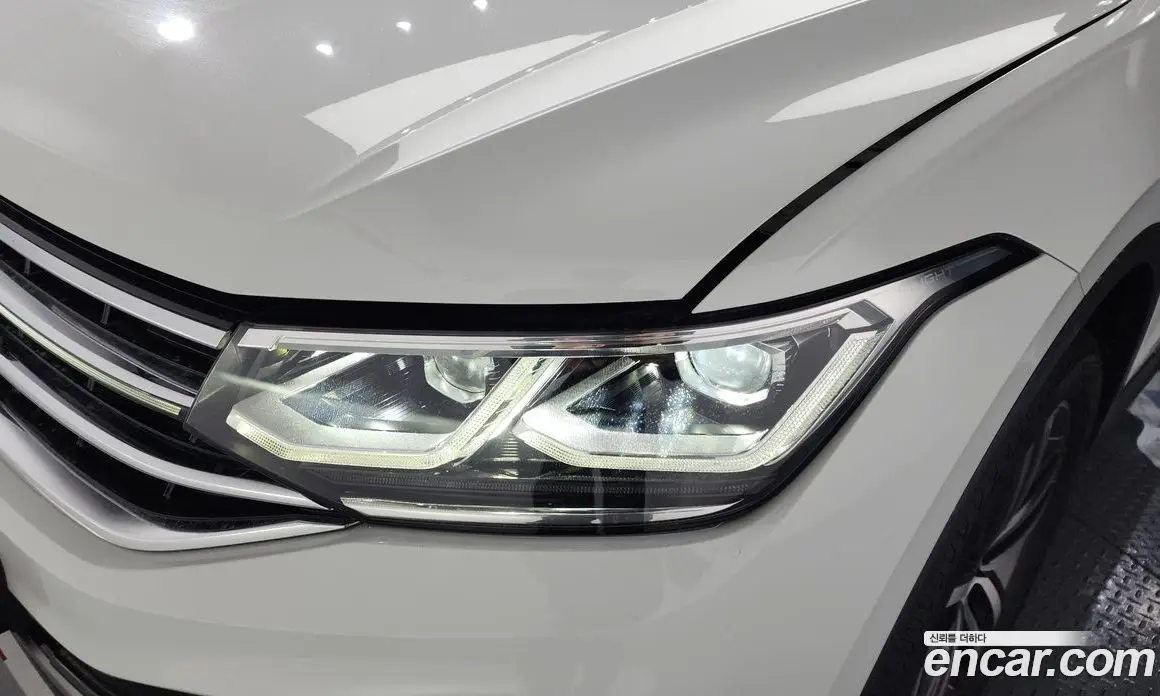 Volkswagen Tiguan 2023 2.0 автомат (гидро), фото 8 Volkswagen Tiguan 2023 2.0 автомат (гидро), фото 8