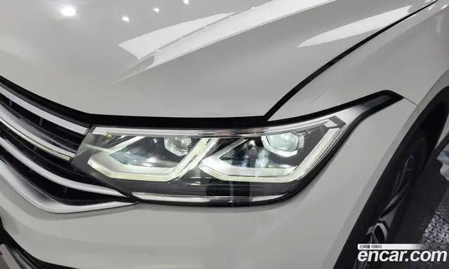Volkswagen Tiguan 2023 2.0 автомат (гидро), миниатюра 8 Volkswagen Tiguan 2023 2.0 автомат (гидро), миниатюра 8
