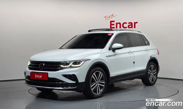 Volkswagen Tiguan, 2023, 71 581 км