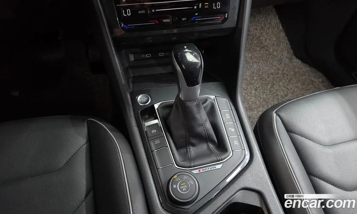 Volkswagen Tiguan 2023 2.0 автомат (гидро), фото 12