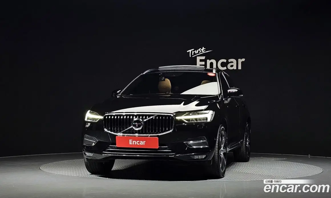 Volvo XC60 2018 2.0 автомат (гидро), фото 3 Volvo XC60 2018 2.0 автомат (гидро), фото 3