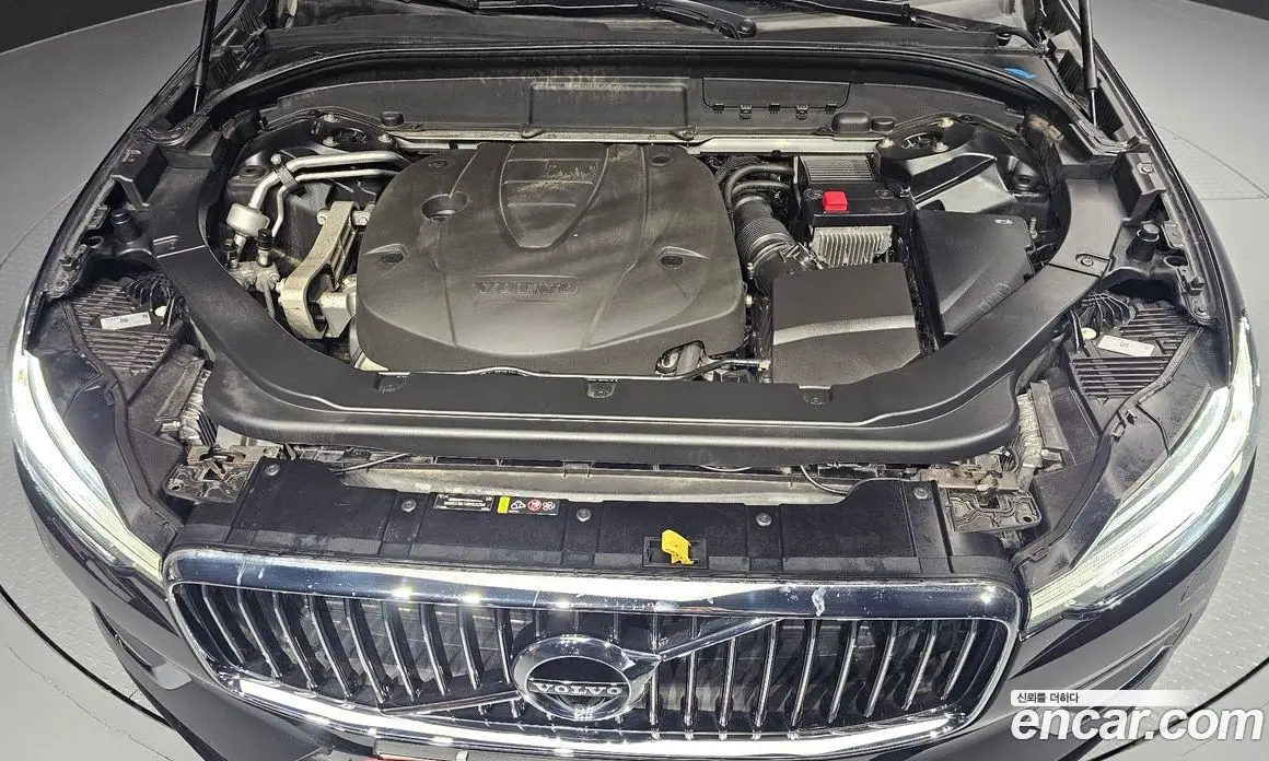 Volvo XC60 2018 2.0 автомат (гидро), фото 6 Volvo XC60 2018 2.0 автомат (гидро), фото 6