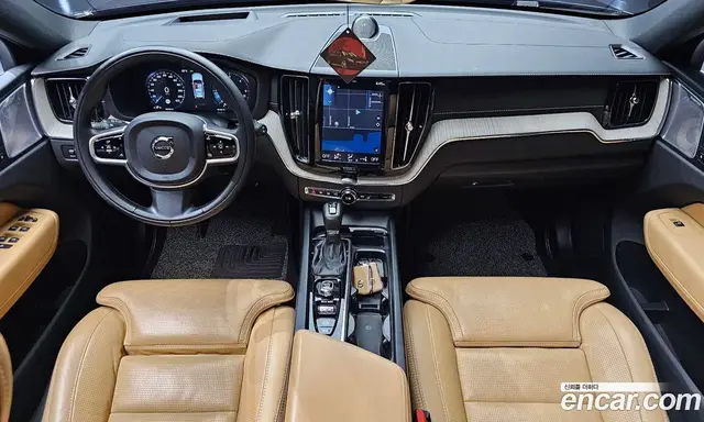 Volvo XC60 2018 2.0 автомат (гидро), миниатюра 10 Volvo XC60 2018 2.0 автомат (гидро), миниатюра 10