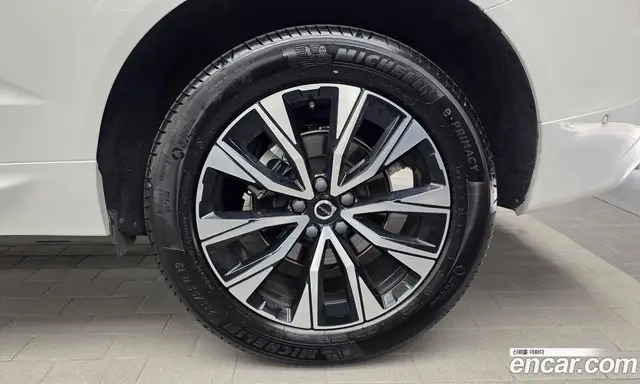 Volvo XC60 2024 2.0 автомат (гидро), миниатюра 7