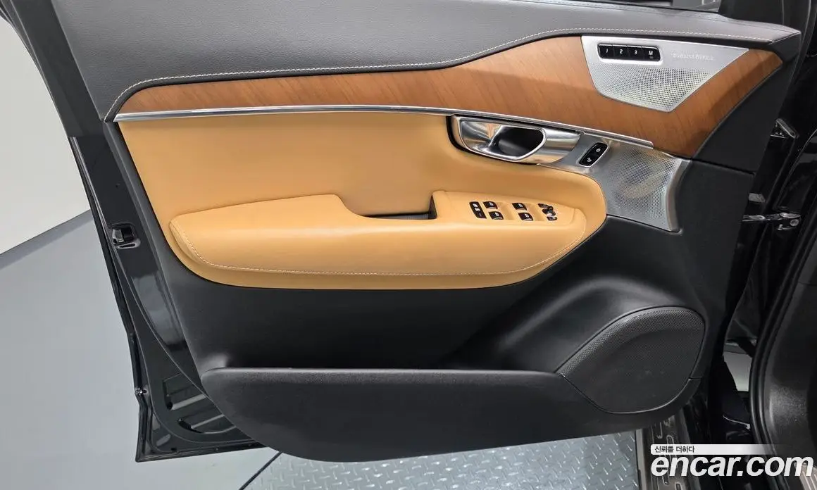 Volvo XC90 2019 2.0 автомат (гидро), фото 14 Volvo XC90 2019 2.0 автомат (гидро), фото 14