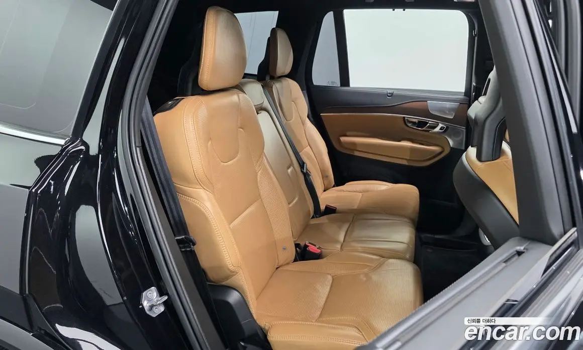 Volvo XC90 2019 2.0 автомат (гидро), фото 17 Volvo XC90 2019 2.0 автомат (гидро), фото 17