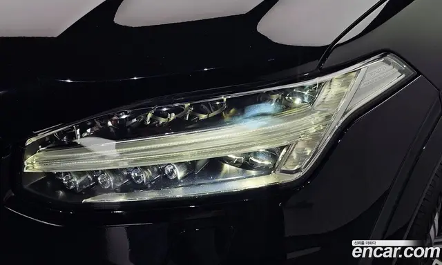 Volvo XC90 2019 2.0 автомат (гидро), миниатюра 8 Volvo XC90 2019 2.0 автомат (гидро), миниатюра 8