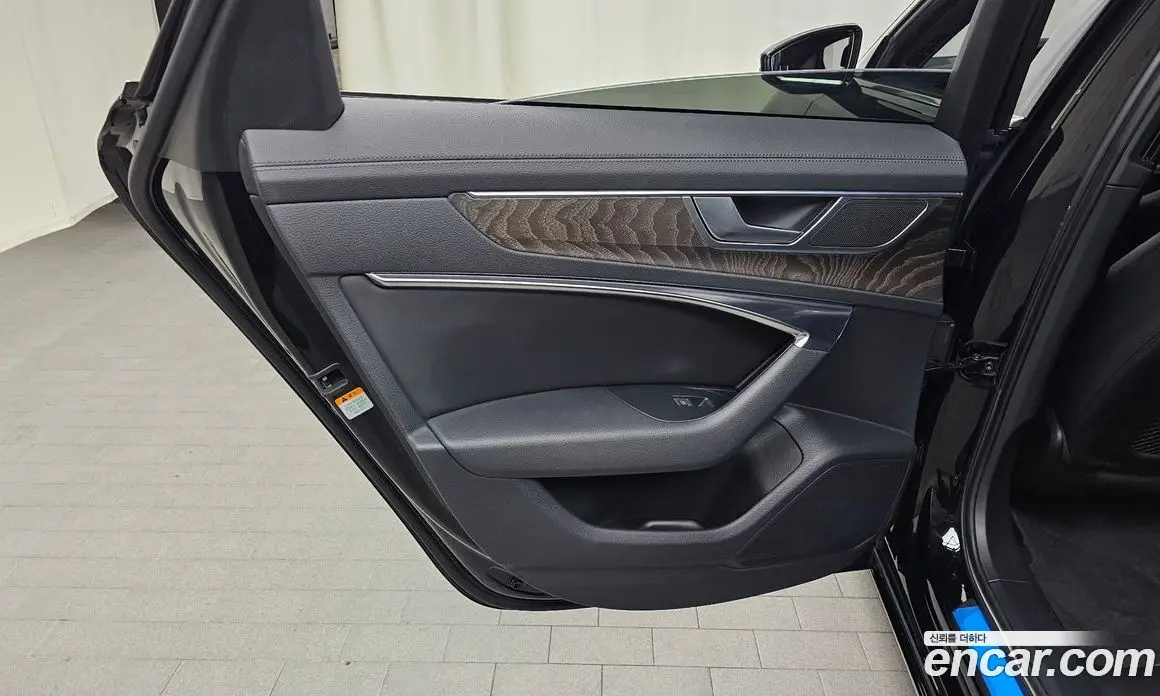 Audi A6 2021 2.0 автомат (гидро), фото 15