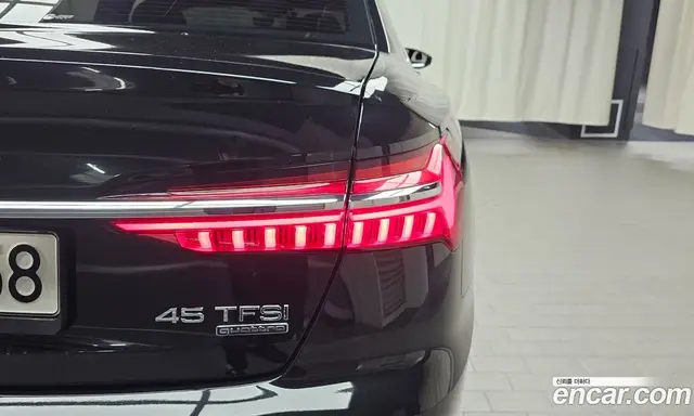 Audi A6 2021 2.0 автомат (гидро), миниатюра 9