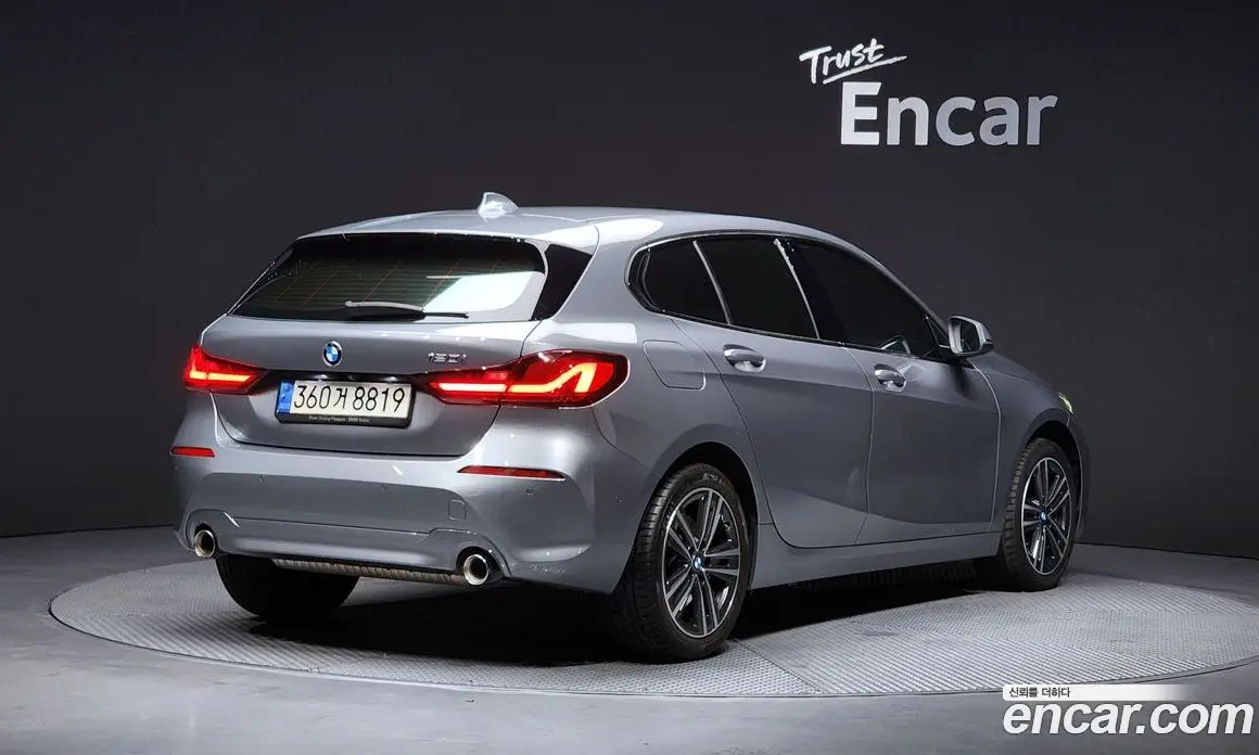 BMW 1 серия 2022 2.0 автомат (гидро), фото 2 BMW 1 серия 2022 2.0 автомат (гидро), фото 2