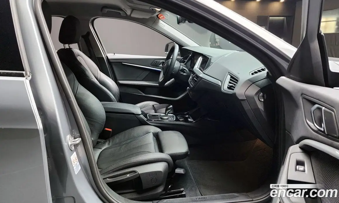 BMW 1 серия 2022 2.0 автомат (гидро), фото 16 BMW 1 серия 2022 2.0 автомат (гидро), фото 16