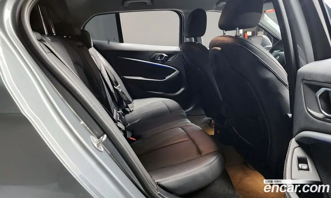 BMW 1 серия 2022 2.0 автомат (гидро), фото 17 BMW 1 серия 2022 2.0 автомат (гидро), фото 17