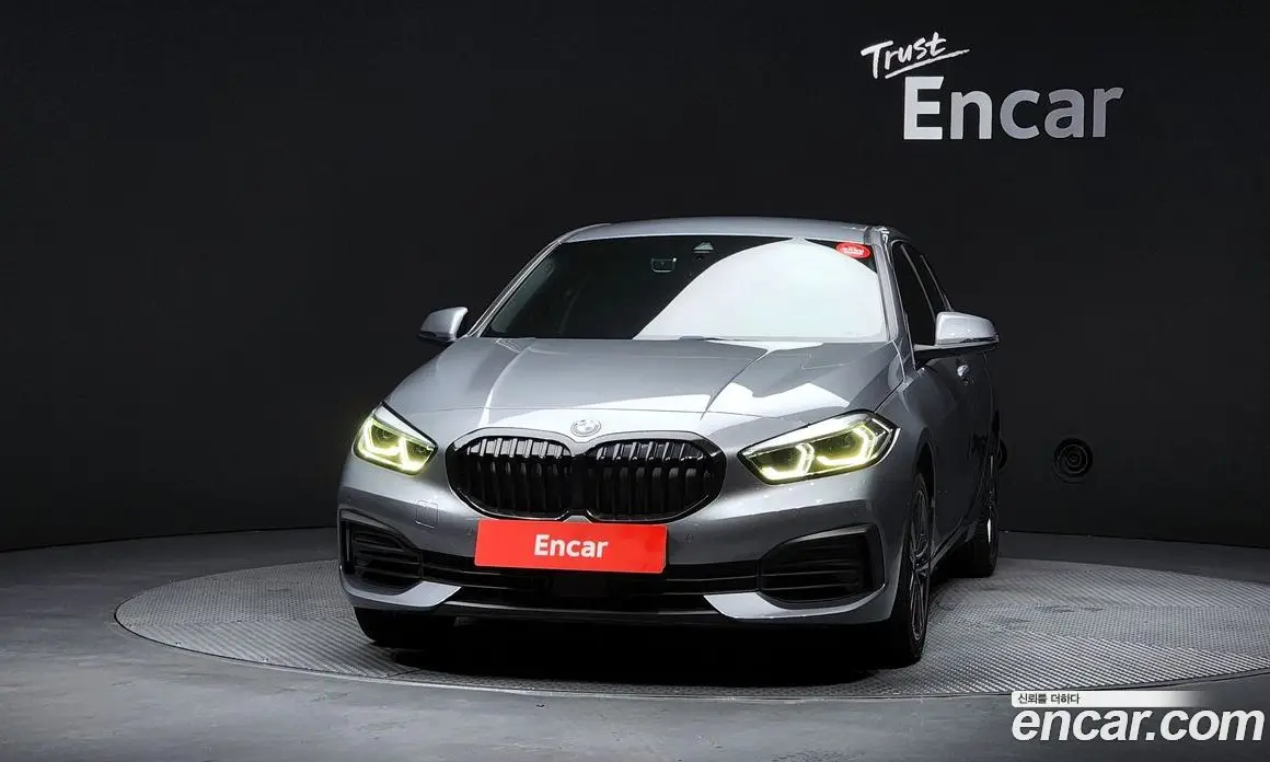 BMW 1 серия 2022 2.0 автомат (гидро), фото 3 BMW 1 серия 2022 2.0 автомат (гидро), фото 3