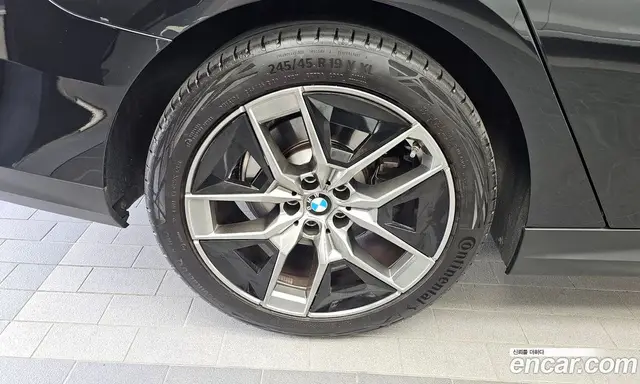 BMW 5 серия 2023 2.0 автомат (гидро), миниатюра 5 BMW 5 серия 2023 2.0 автомат (гидро), миниатюра 5