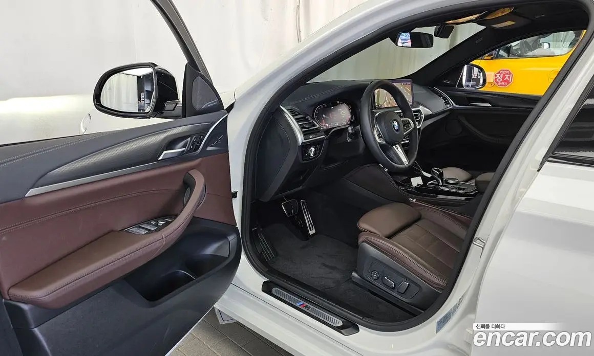 BMW X4 2025 2.0 автомат (гидро), фото 13