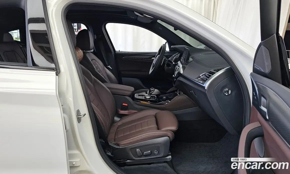 BMW X4 2025 2.0 автомат (гидро), фото 17