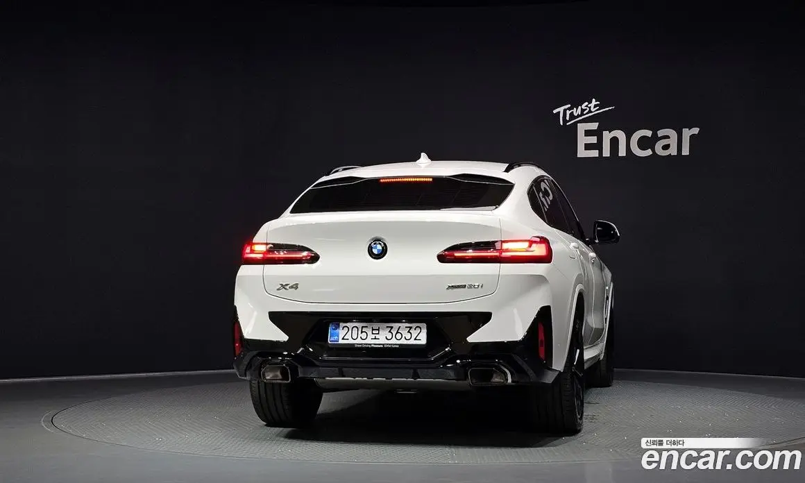 BMW X4 2025 2.0 автомат (гидро), фото 4