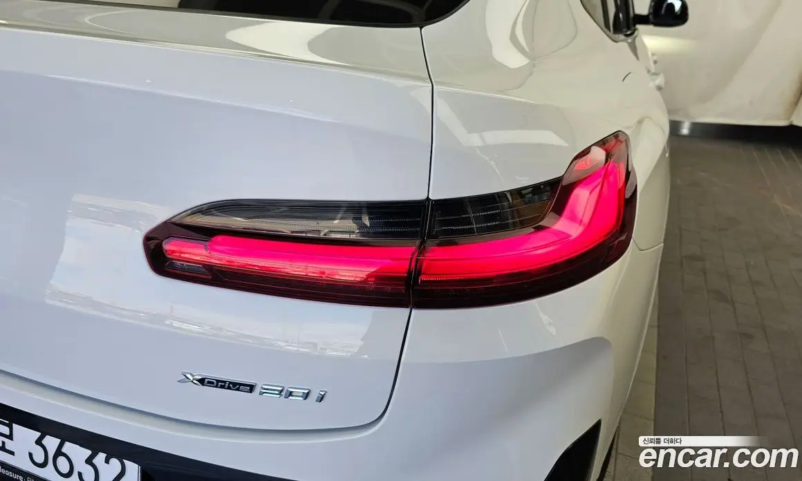 BMW X4 2025 2.0 автомат (гидро), фото 9