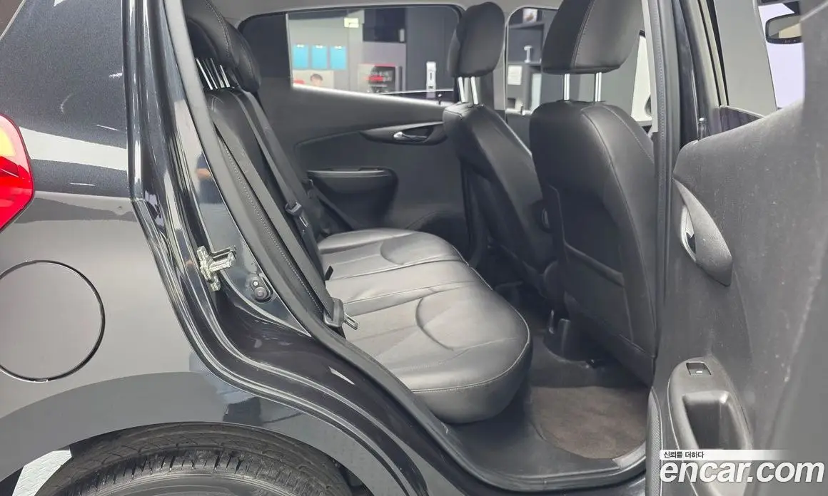 Chevrolet Spark 2016 1.0 автомат (гидро), фото 18 Chevrolet Spark 2016 1.0 автомат (гидро), фото 18