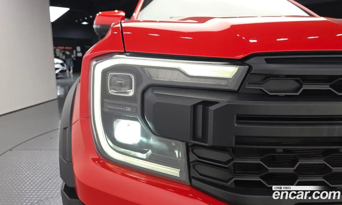 Ford Ranger 2024 2.0 автомат (гидро), фото 8