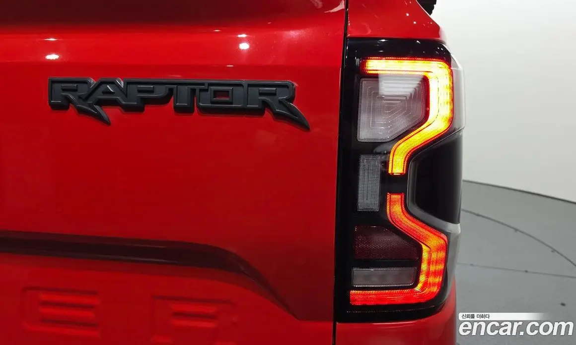 Ford Ranger 2024 2.0 автомат (гидро), фото 9