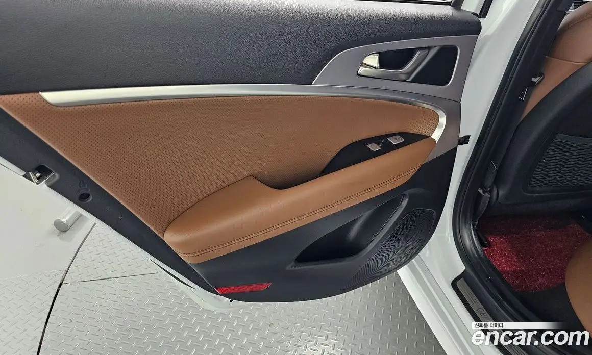 Genesis G70 2019 2.0 автомат (гидро), фото 15
