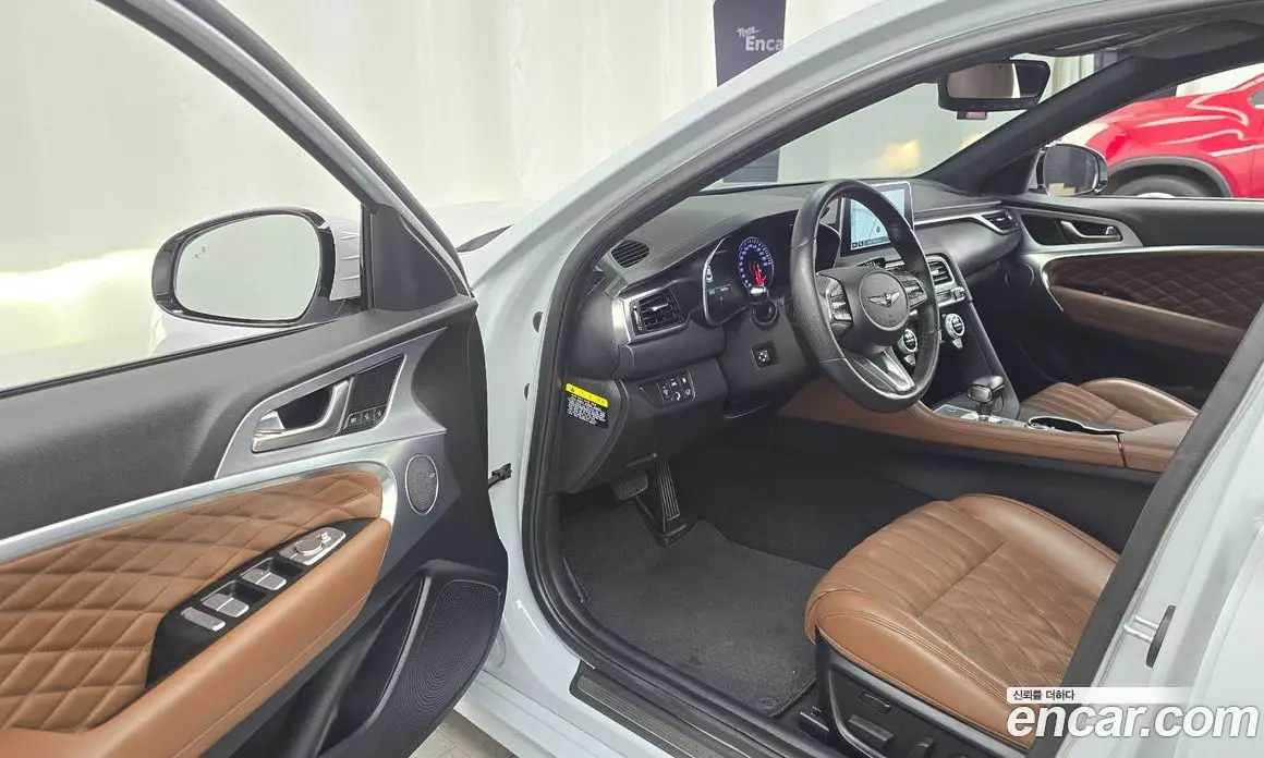 Genesis G70 2019 2.0 автомат (гидро), фото 13 Genesis G70 2019 2.0 автомат (гидро), фото 13