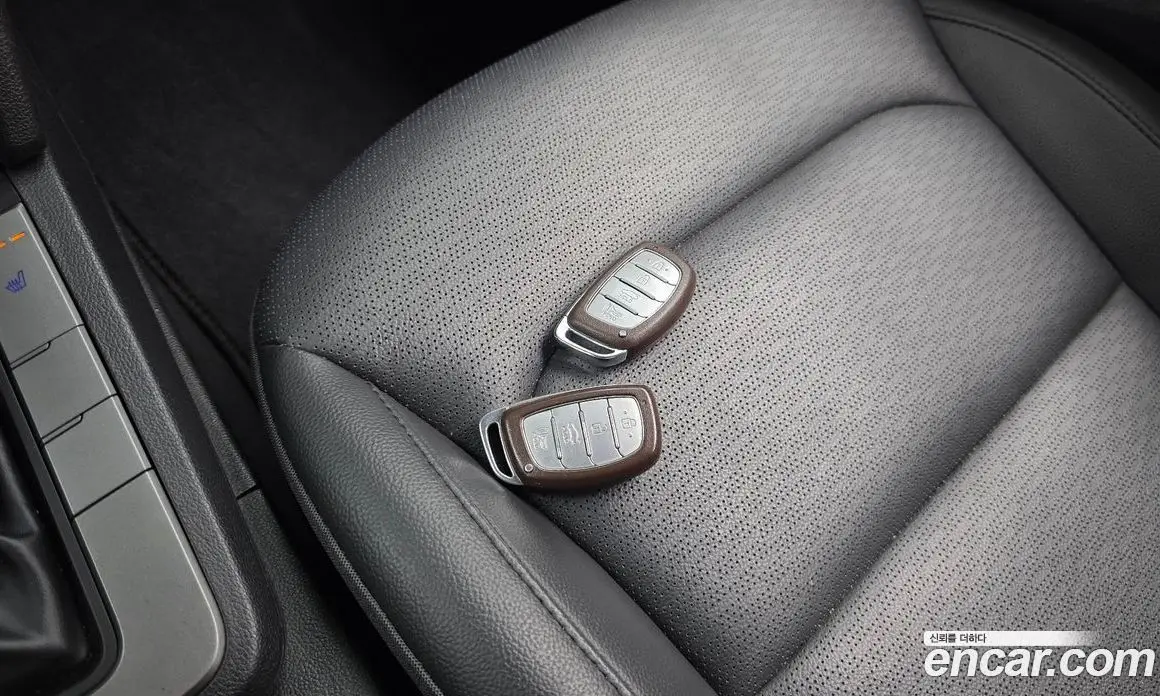 Hyundai Avante 2018 1.6 автомат (гидро), фото 19