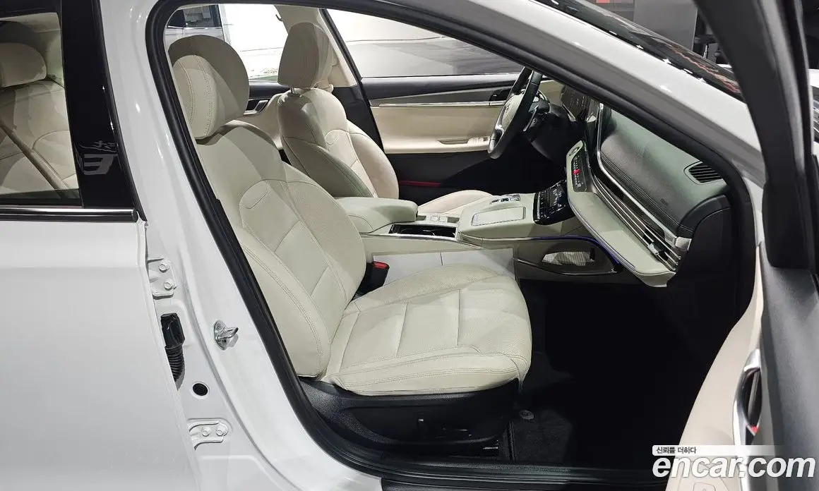 Hyundai Grandeur 2022 2.5 автомат (гидро), фото 16 Hyundai Grandeur 2022 2.5 автомат (гидро), фото 16
