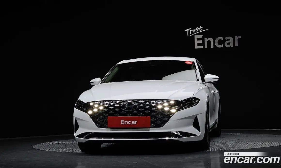 Hyundai Grandeur 2022 2.5 автомат (гидро), фото 3 Hyundai Grandeur 2022 2.5 автомат (гидро), фото 3