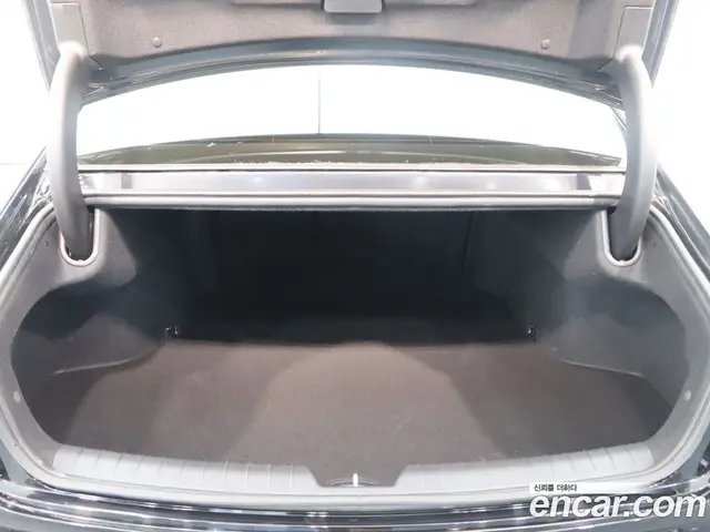 Hyundai Grandeur 2024 2.5 автомат (гидро), миниатюра 7 Hyundai Grandeur 2024 2.5 автомат (гидро), миниатюра 7