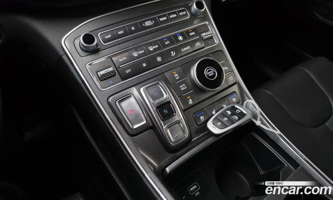 Hyundai Santa Fe 2022 2.2 автомат (гидро), фото 12