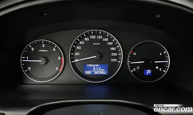 Hyundai Starex 2020 2.5 автомат (гидро), миниатюра 11 Hyundai Starex 2020 2.5 автомат (гидро), миниатюра 11